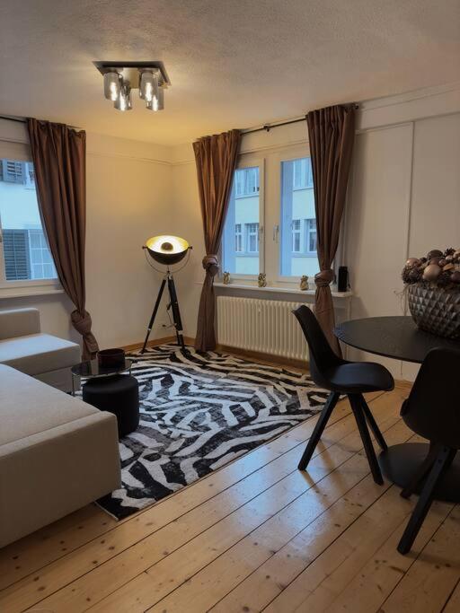 Suesse Wohnung In Zuercher Altstadt 3 チューリッヒ エクステリア 写真