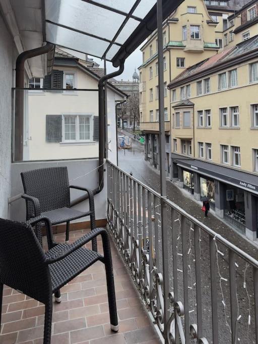 Suesse Wohnung In Zuercher Altstadt 3 チューリッヒ エクステリア 写真