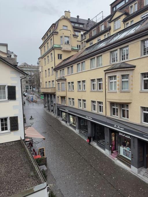Suesse Wohnung In Zuercher Altstadt 3 チューリッヒ エクステリア 写真